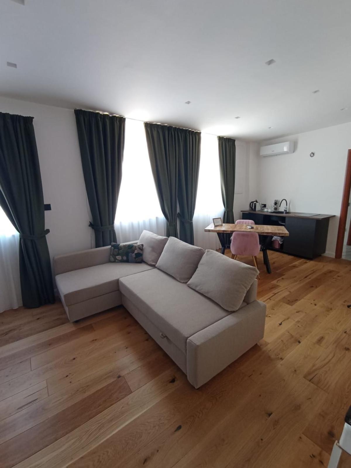 Apartment President Plaza Vip By Babylon *